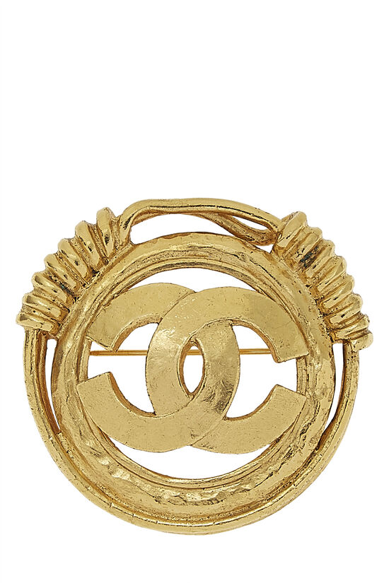 Gold 'CC' Round Spring Border Pin, , large image number 0