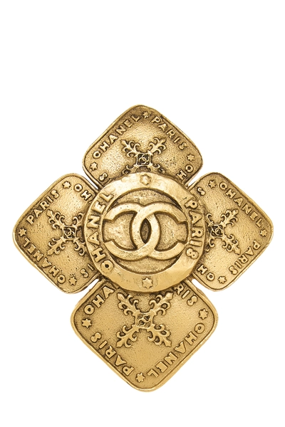 Gold 'CC' Clover Pin