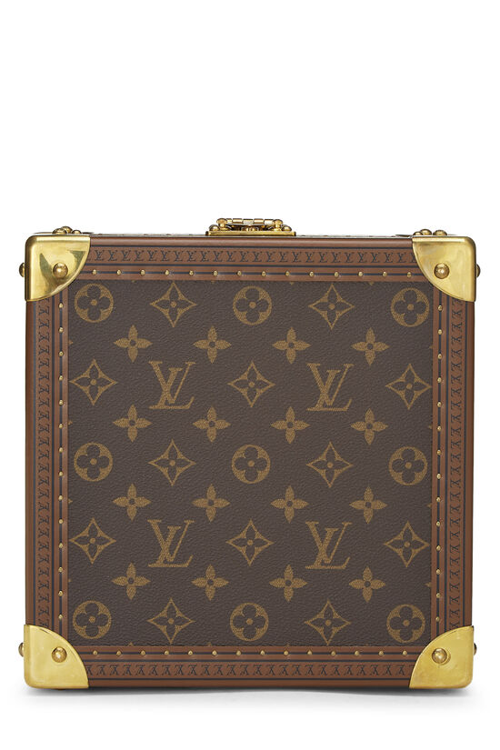 Large cosmetic case, Louis Vuitton. Monogram canvas. Gol…