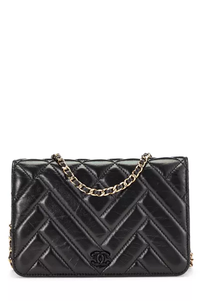 Black Quilted Lambskin Classic Wallet On Chain (WOC)