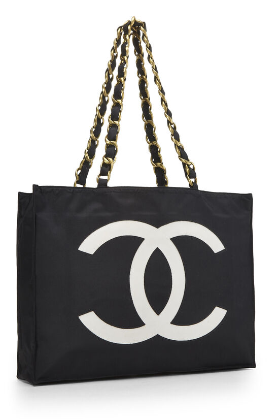 CHANEL, Bags, Chanel Vintage Handbag