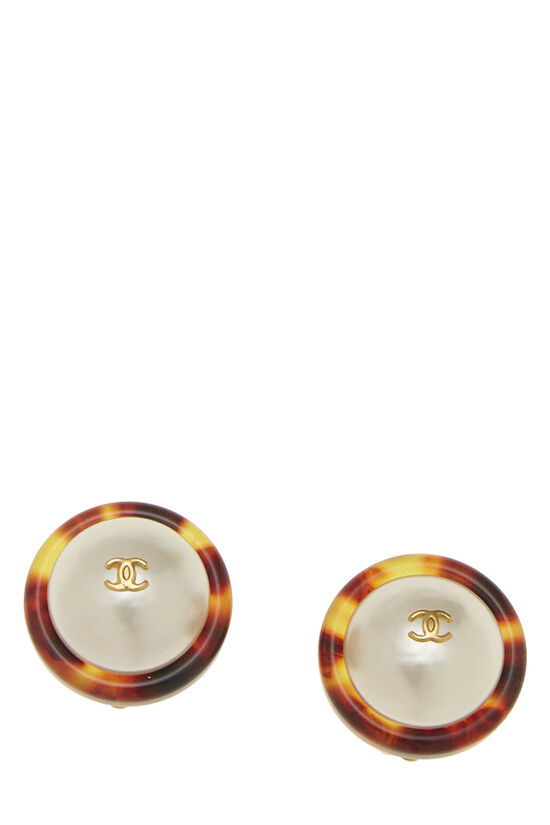 Chanel Gold Tortoiseshell & Faux Pearl Button 'CC' Earrings Q6J04Q34DB003