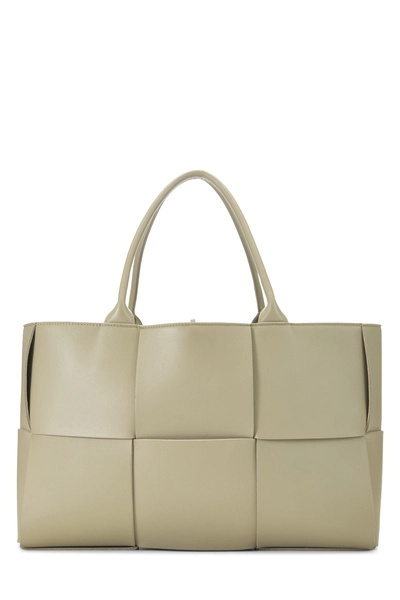 Bottega Veneta Green Calfskin Maxi Intrecciato Arco Tote Medium