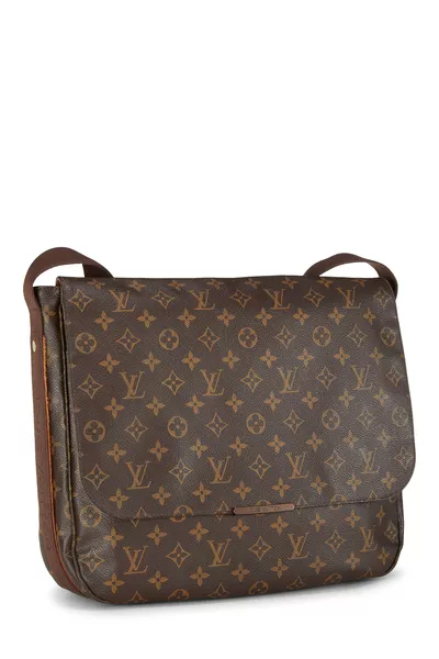 Louis Vuitton Monogram Canvas Messenger Beaubourg MM — photo 2