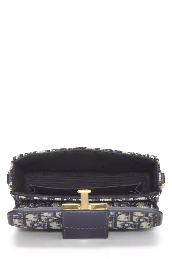 Navy Oblique Jacquard 30 Montaigne Box Bag, , large image number 5