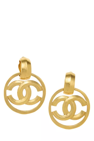 Gold Beveled 'CC' Circle Earrings
