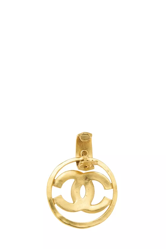 Gold Beveled 'CC' Circle Earrings, , large image number 2