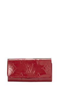 Louis-Vuitton-Monogram-Vernis-Pochette-Cles-Pomme-d'Amour-M93559