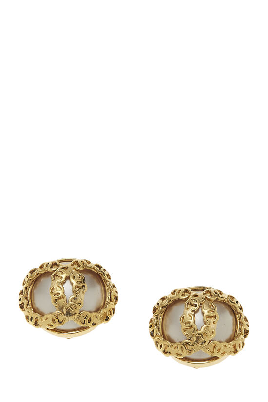 Gold Interlocking 'CC' Round Earring, , large image number 1