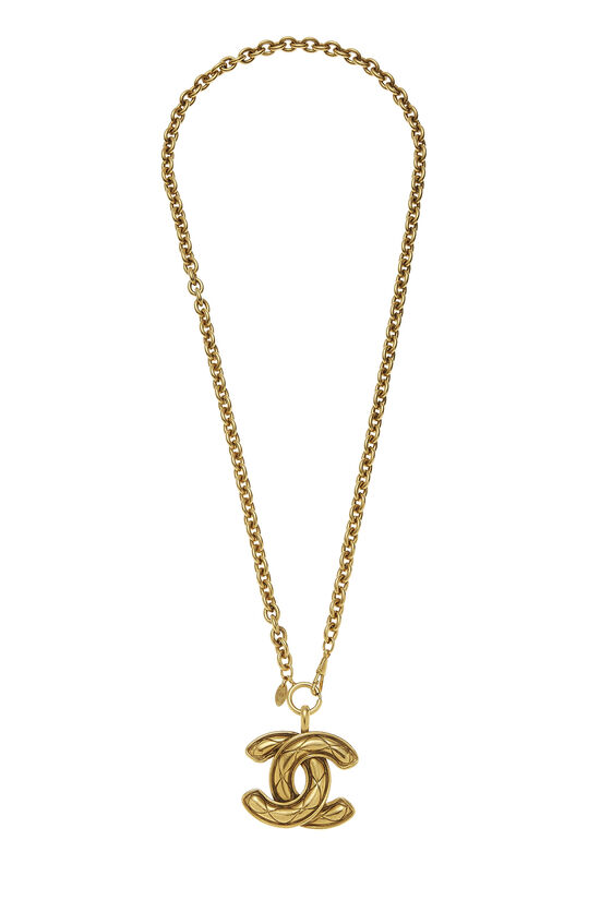 Gold Quilted 'CC' Necklace Medium