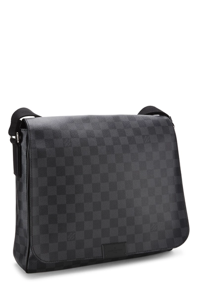 Louis Vuitton Damier Graphite District Messenger MM — photo 2