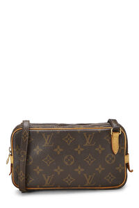 Louis Vuitton Pochette Accessories Leather Type:monogram canvas  Hardware：gold tone Condition:9.9 Comes with: box, dust bag…