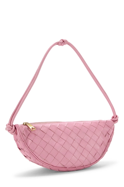 Bottega Veneta Pink Intrecciato Half Moon Shoulder Bag — photo 2