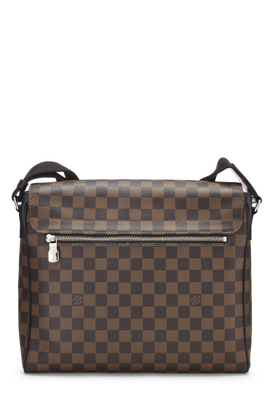 Louis Vuitton, Bags, Louis Vuitton Mm District Messenger Bag Like New