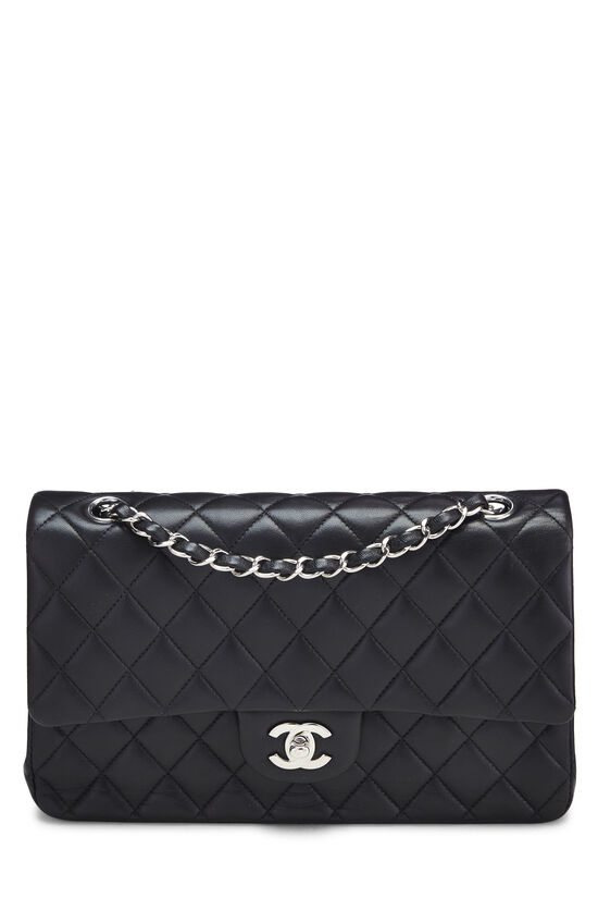 Chanel 2018 Black Quilted Lambskin Leather 10 Medium Classic Double Flap Bag w/ Silvertone Hardware