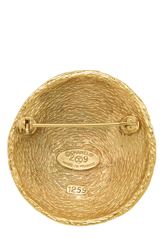 Gold Interlocking 'CC' Woven Pin Large, , large image number 1