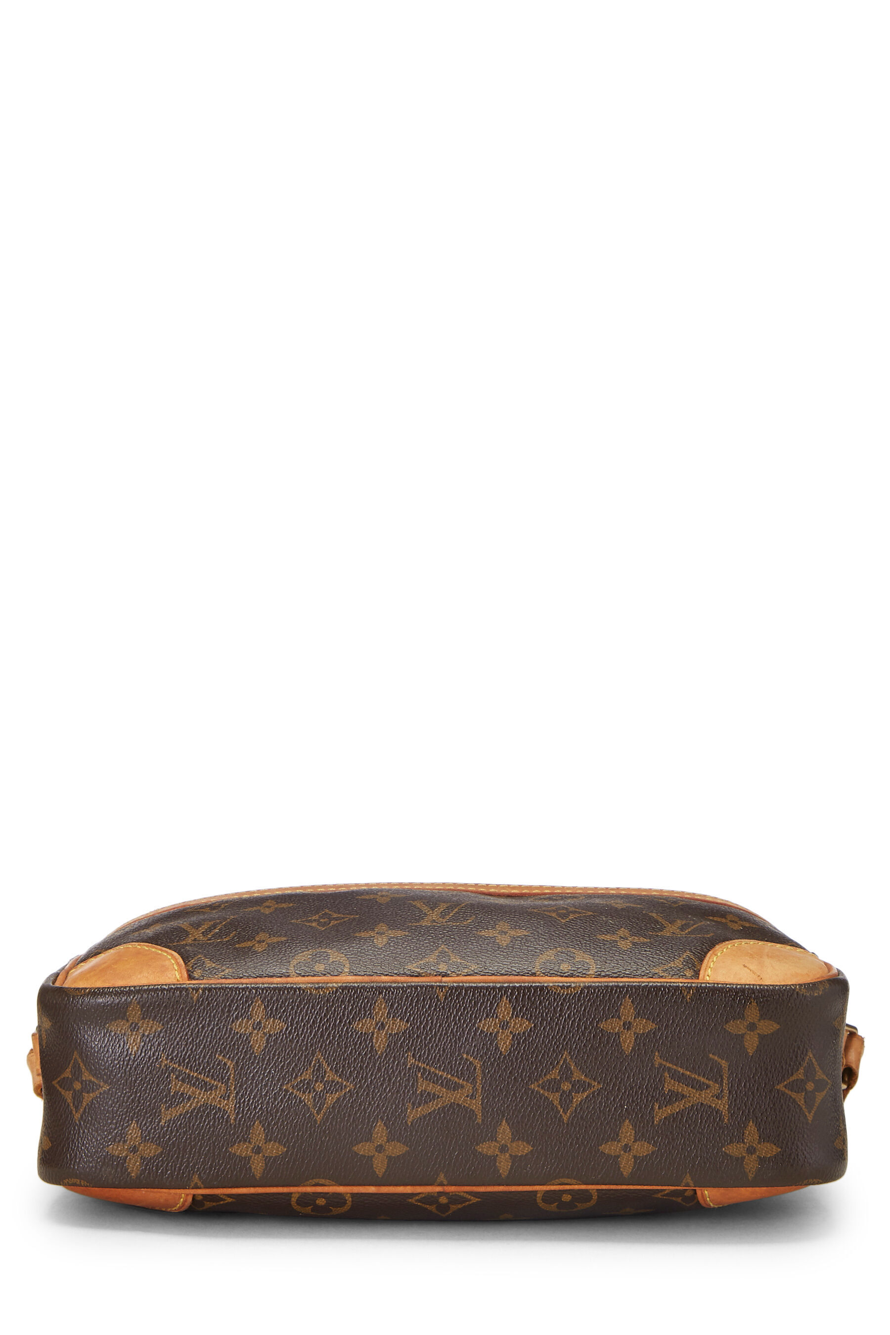 monogram trocadero 27