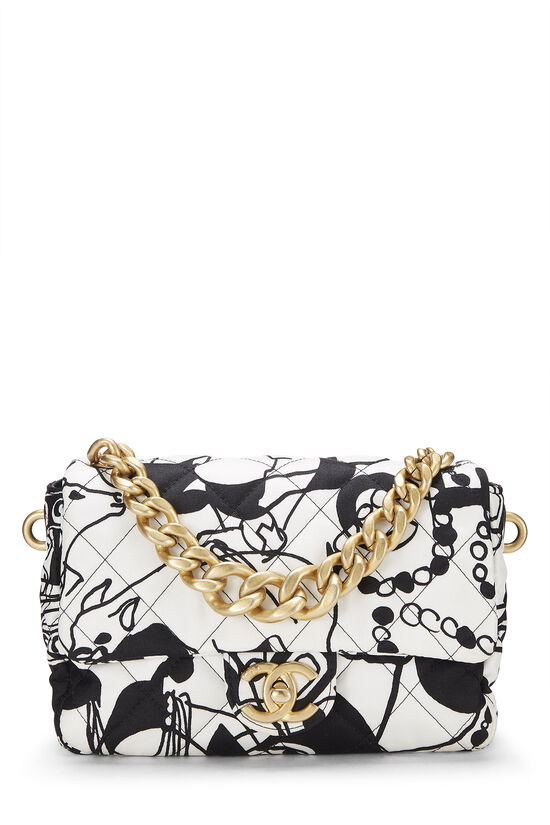 Chanel Handbag in White Canvas
