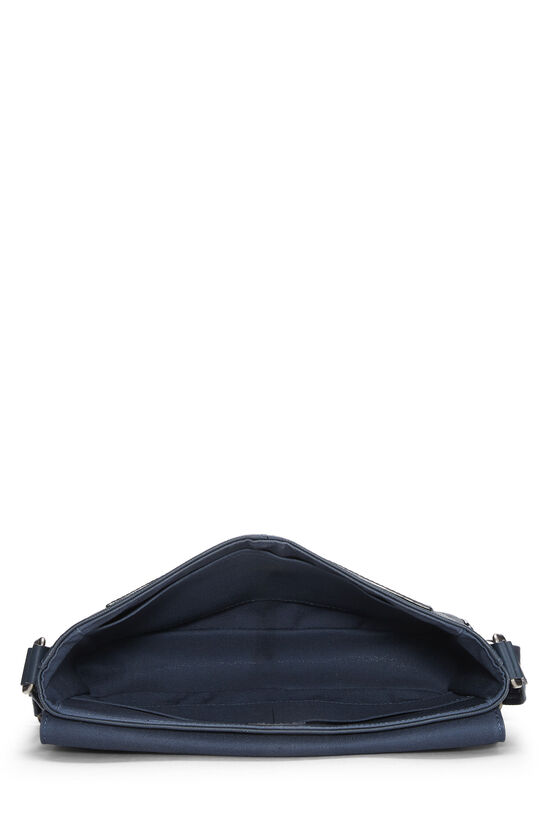 Louis Vuitton Cosmos Blue District PM Messenger Bag in Damier Infiniti  Leather ref.687543 - Joli Closet