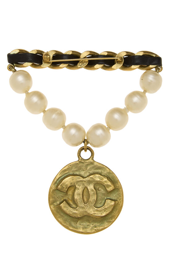 Gold Faux Pearl & Chain 'CC' Pin Large, , large image number 1