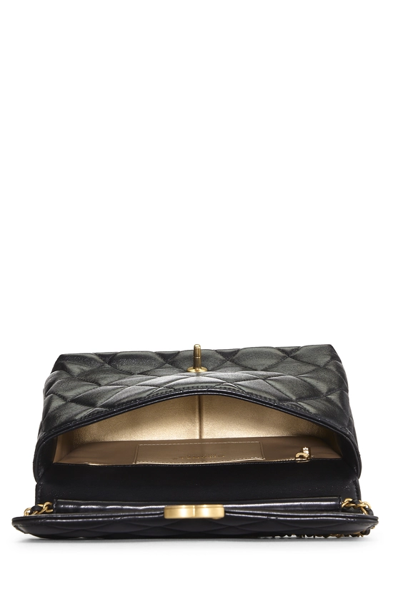 Pre-Owned Black Quilted Lambskin Pearl Logo Flap Bag Small