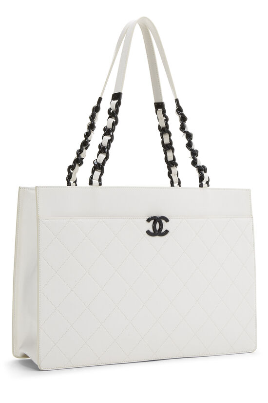 Chanel White Caviar Shopping Tote Bag Black Leather Metal ref.570071 - Joli  Closet