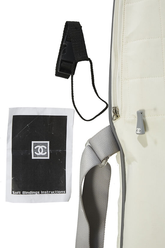 Chanel White Fiberglass 'CC' Sportline Snowboard Q6A0PR2SWB002