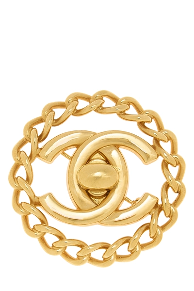 Gold 'CC' Chain Border Turnlock Pin Medium