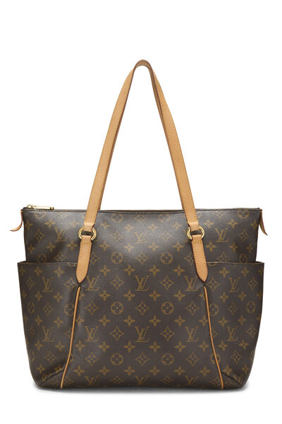 Monogram Canvas Totally MM