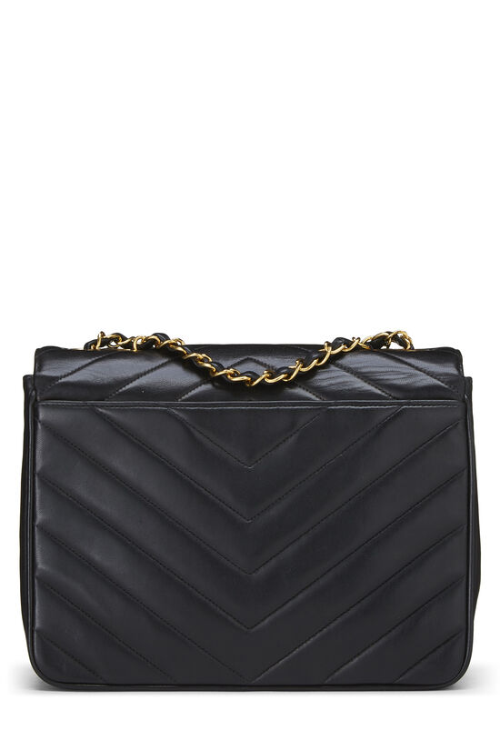 Chanel Boy Flap Quilted Lambskin Aged Gold-tone New Medium Black in Lambskin  with Aged Gold-Tone - US