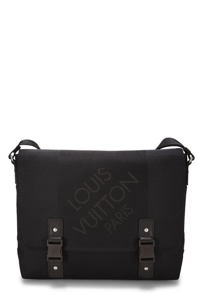 Louis Vuitton Black Damier Geant Loup Messenger — photo 1