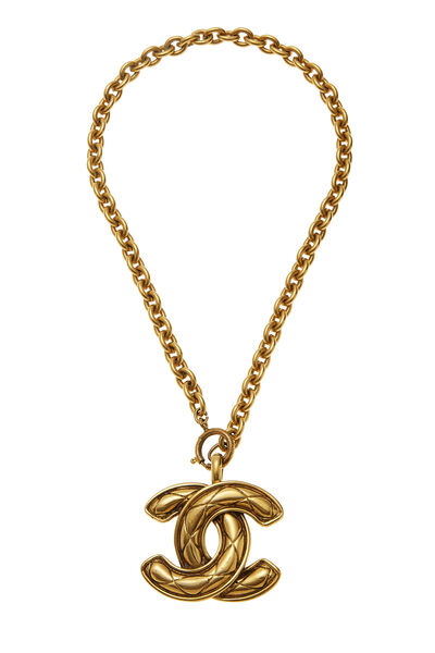 Gold Quilted 'CC' Necklace Large