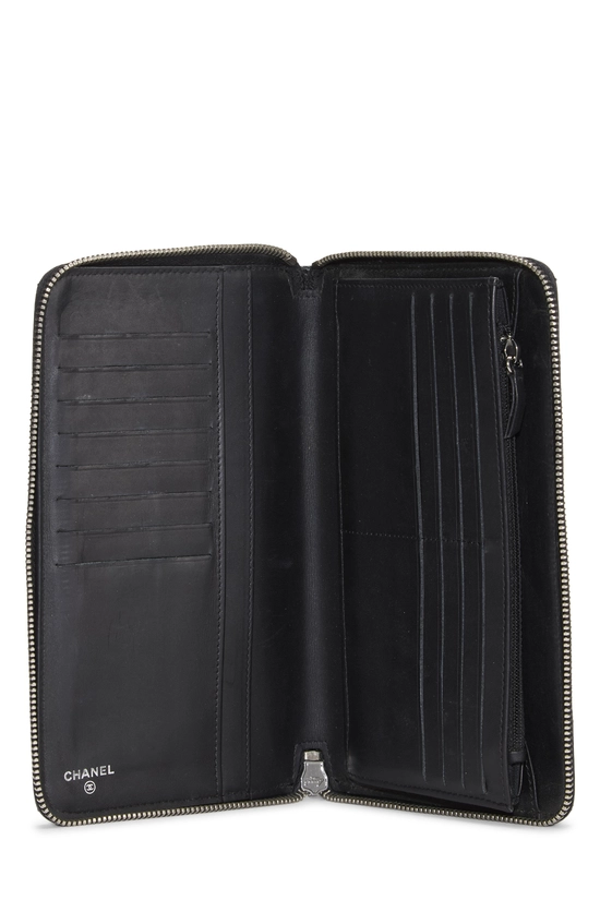 Pre-Owned Black Quilted Caviar Zip Around Organizer Wallet