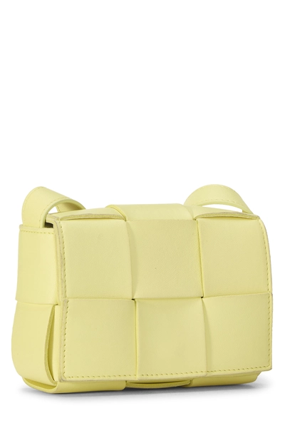 Bottega Veneta Yellow Maxi Intrecciato Candy Cassette Crossbody — photo 2