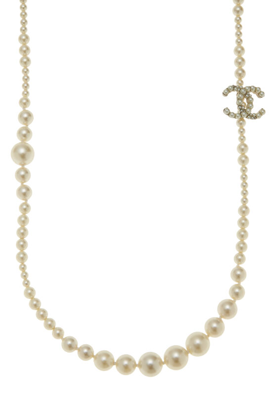 Faux Pearl 'CC' Necklace