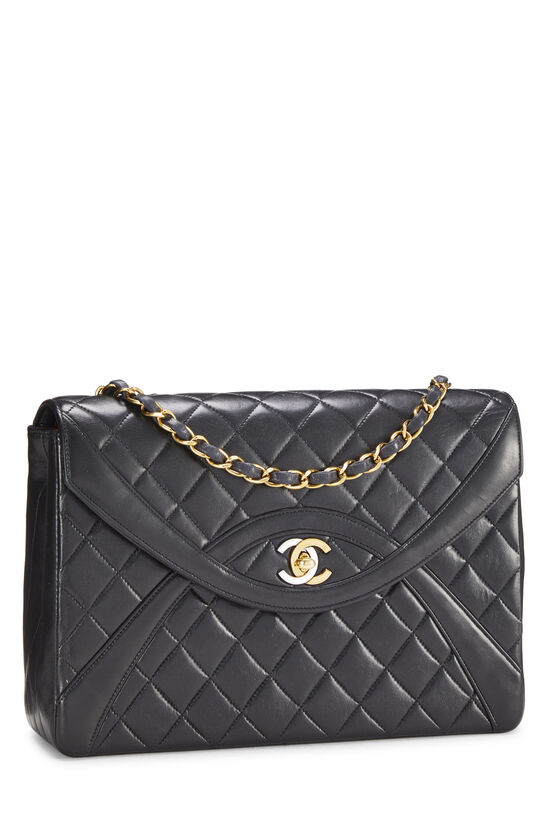 Chanel Vintage Black Oversized CC Medium Tall Classic Crossbody Flap B –  Boutique Patina
