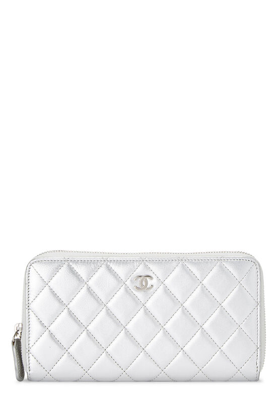 CHANEL Lambskin Quilted Chanel 19 Zip Card Holder Wallet White |  FASHIONPHILE