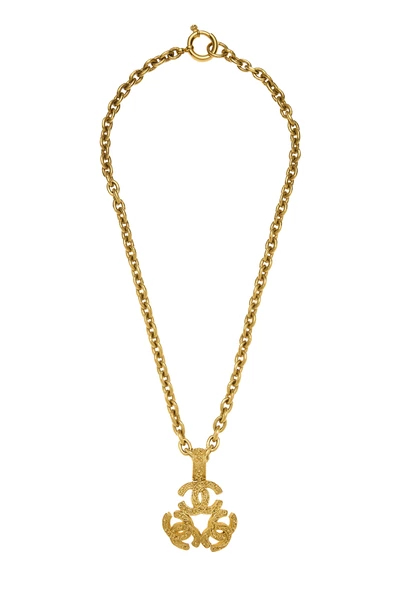 Gold Filigree 'CC' Round Necklace