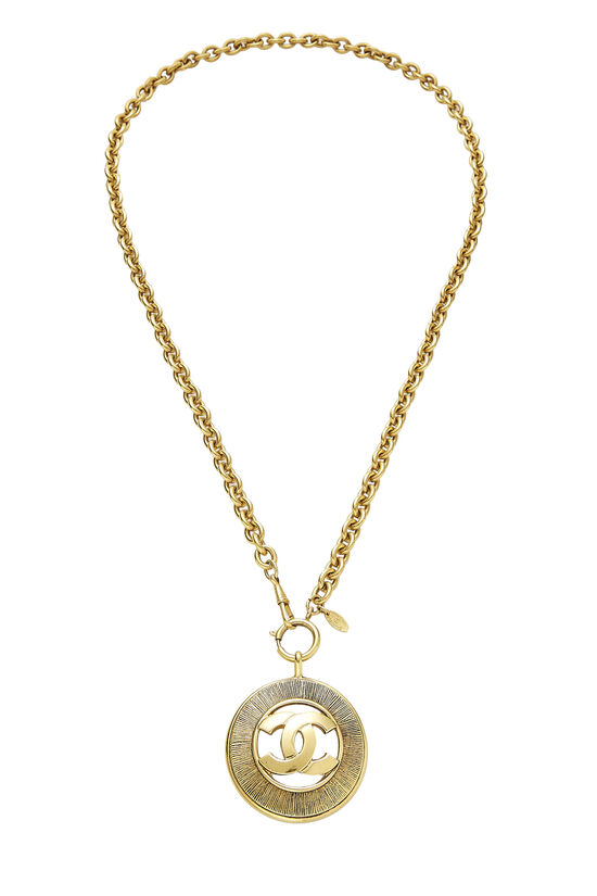 CHANEL Gold Plated CC Logos Round Charm Vintage Necklace Pendant #139c  Rise-on