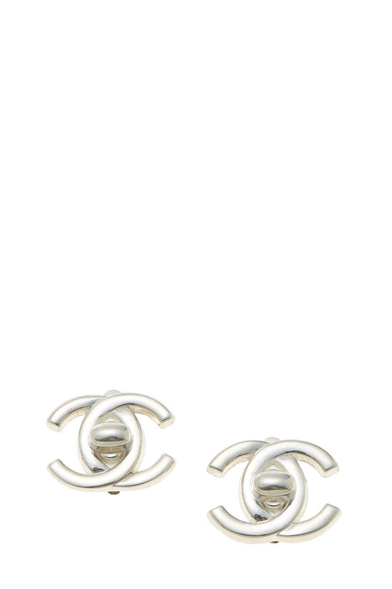 Chanel - Multicolor Gripoix & Faux Pearl Clover Earrings - Yahoo Shopping