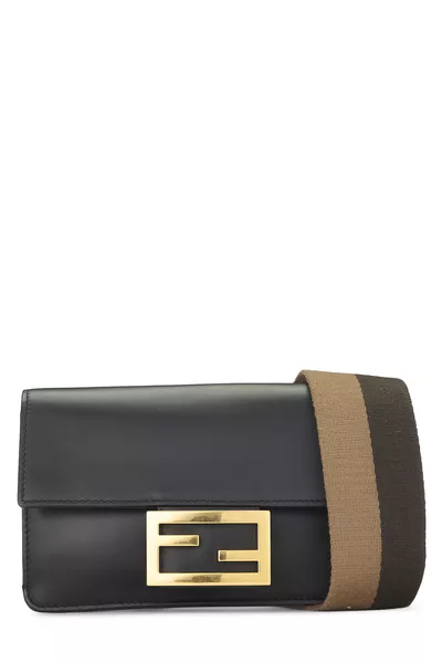 Black Leather Flat Baguette Bag Mini