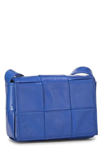 Bottega Veneta Blue Maxi Intrecciato Candy Cassette Crossbody — photo 2