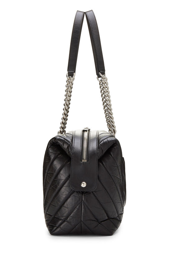 Chanel Black Chevron Calfskin Zip Tote Large Q6B3533PK5000 | WGACA