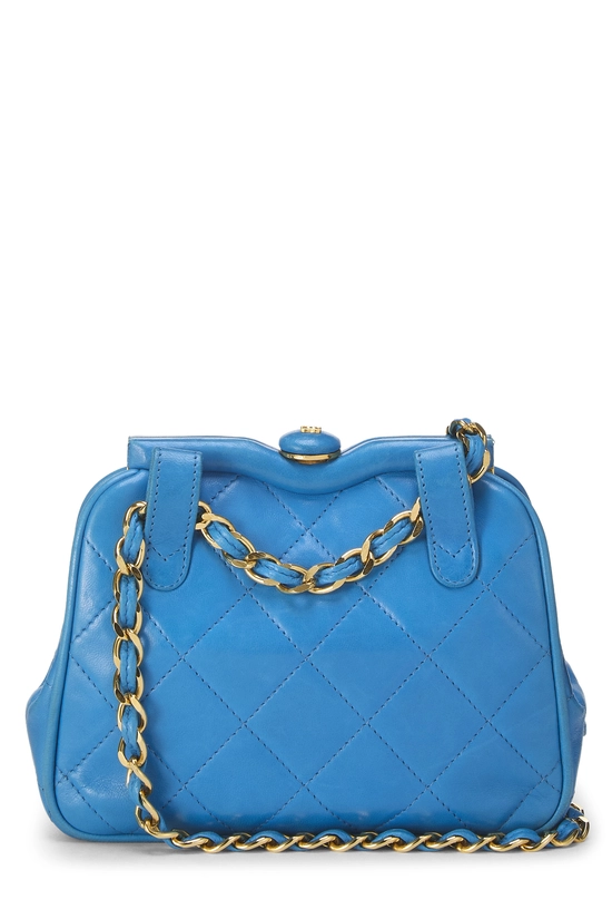 Pre-Owned Blue Quilted Lambskin Kiss Lock Waist Pouch Q6AGAN1IBB002