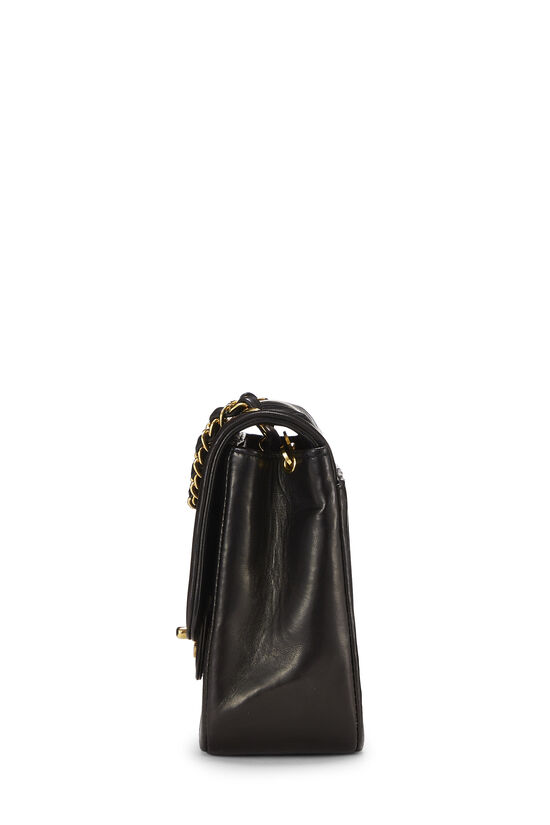 Leather handbag Chanel Black in Leather - 26008094