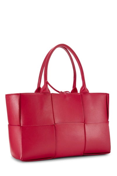 Bottega Veneta Red Maxi Intrecciato Arco Tote Small — photo 2