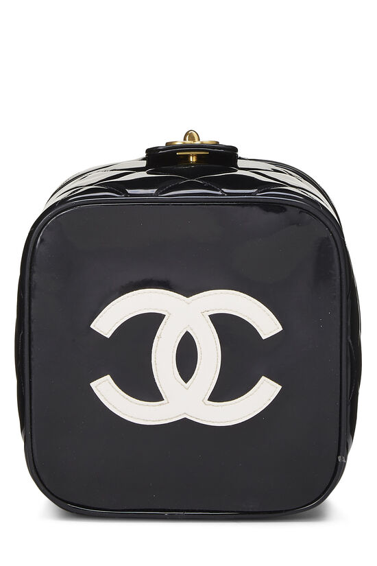 Vintage Chanel Patent Leather Vanity Case Hand Bag. - Nina Furfur