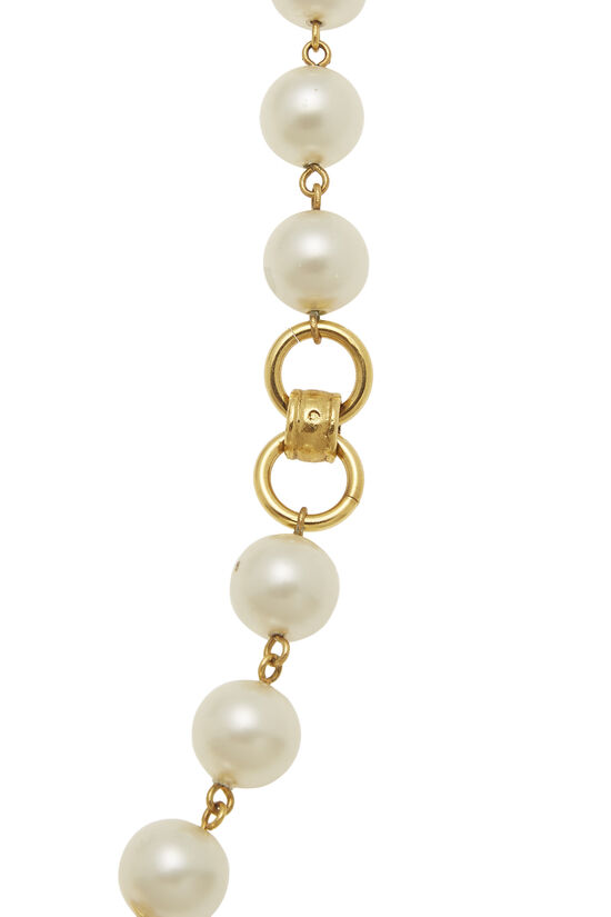 Chanel Faux Pearl & Gold Necklace Q6J11F17DB034 | WGACA 