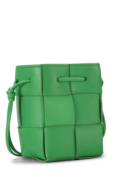 Bottega Veneta Green Maxi Intrecciato Cassette Bucket Bag Mini — photo 2