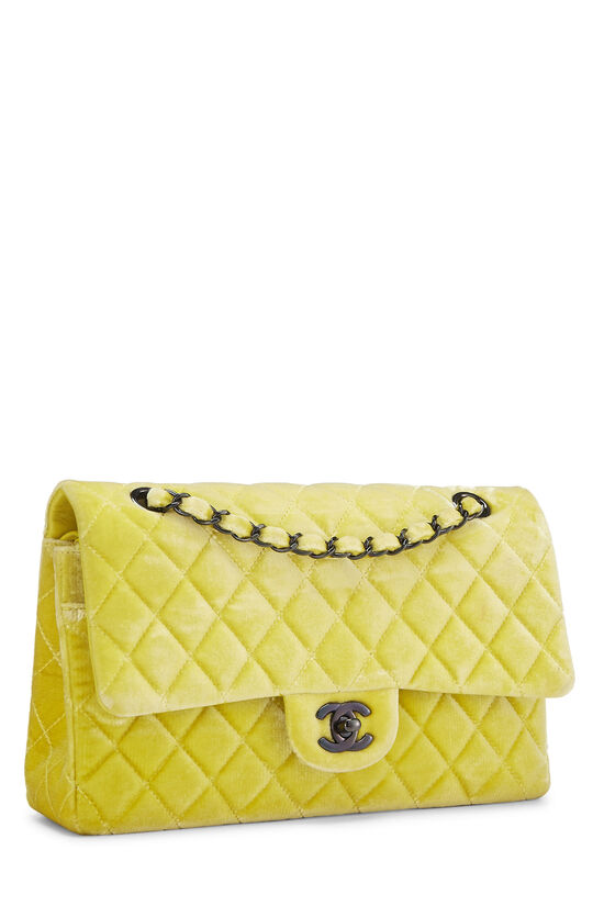 CHANEL VINTAGE VERTICAL QUILTED SATIN MINI FLAP BAG – Caroline's Fashion  Luxuries